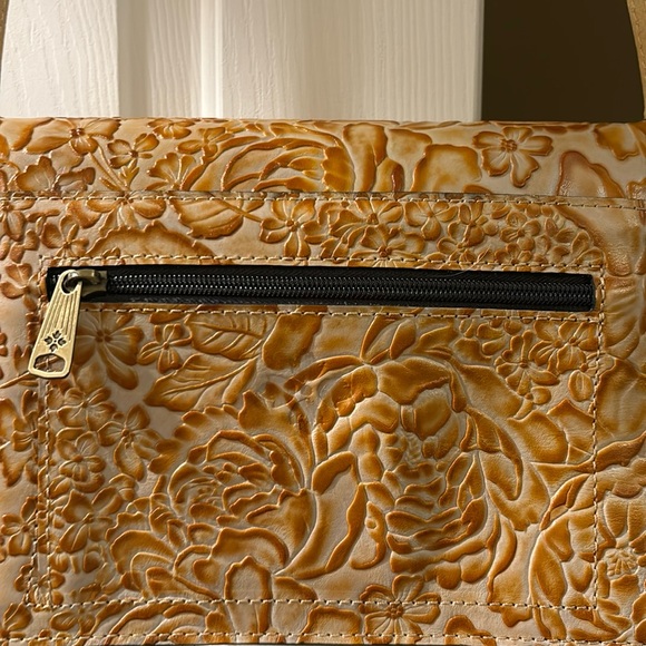 Brand new crossbody Patricia Nash embossed leather - Picture 2 of 8